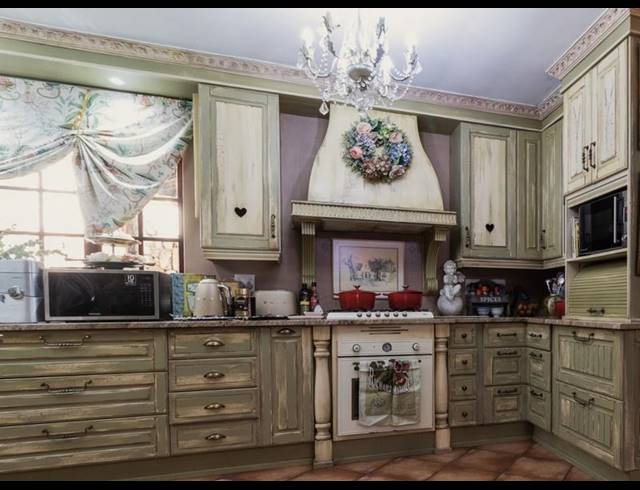 7 BEDROOM HOUSE FOR SALE IN ALBERANTE